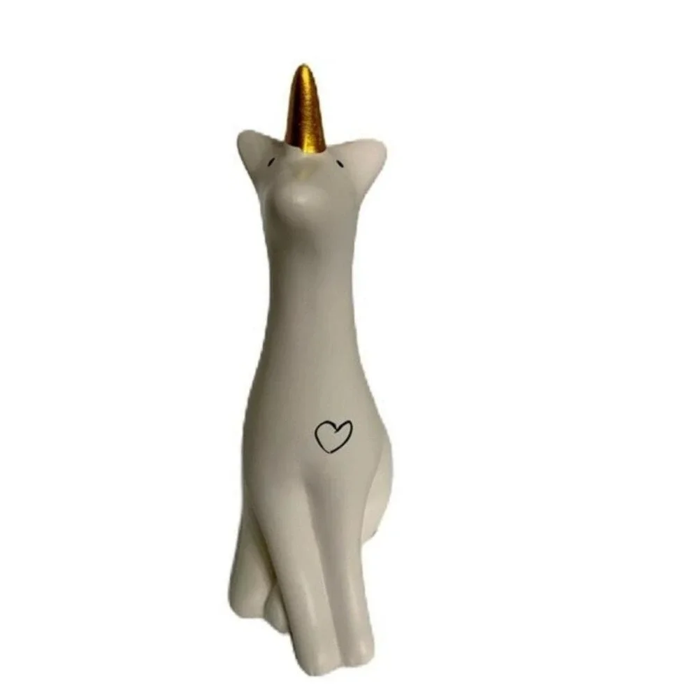 Ceramic Unicorn Home Decoration Figurine adorned with a Heart